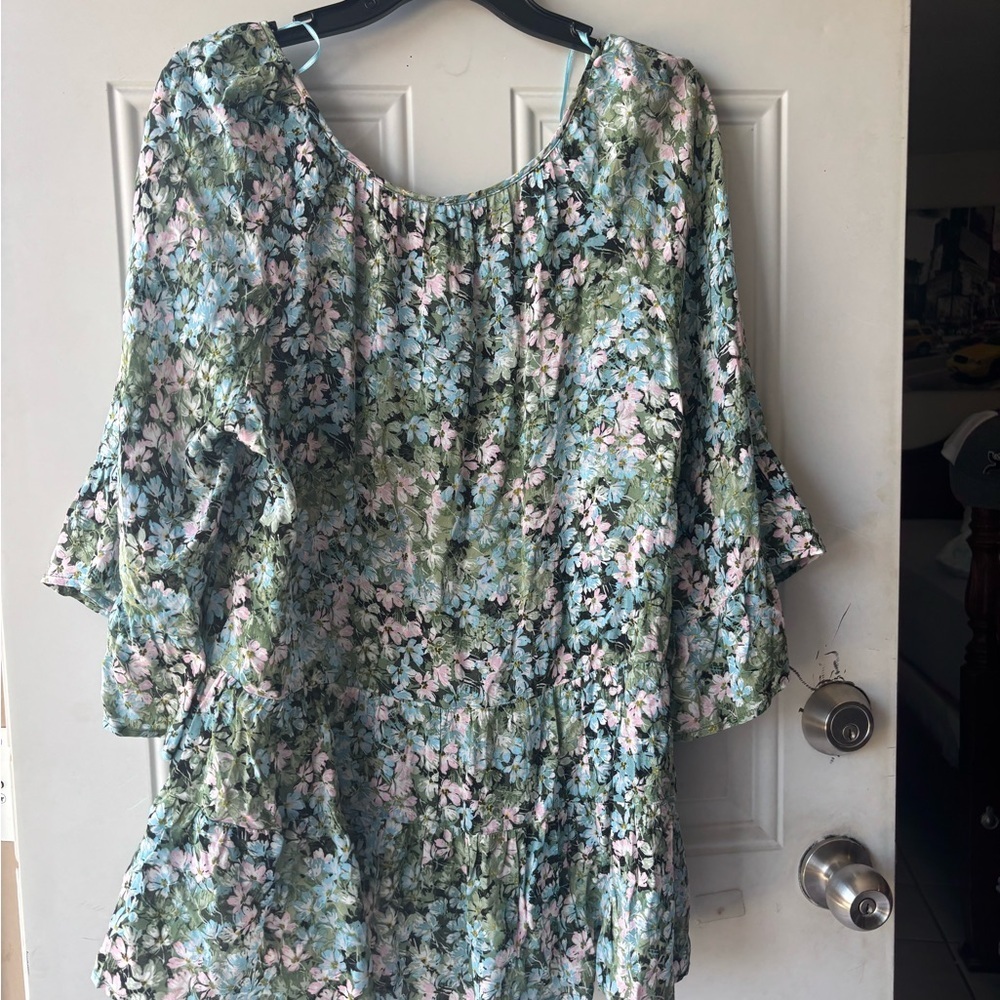 Floral Print Women's Blouse in Green - Picture 5 of 8